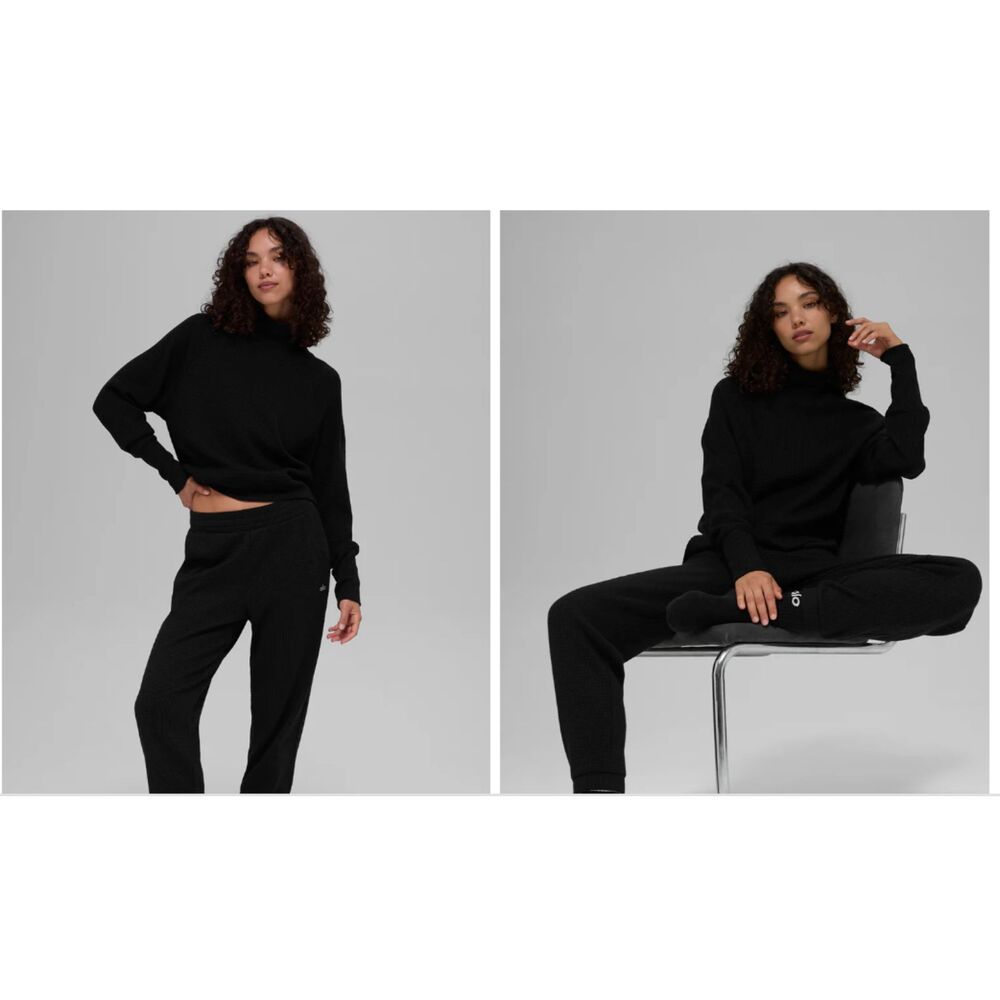 Waffle Weekend Escape Mock Neck Long Sleeve - Black Size Medium | Like New